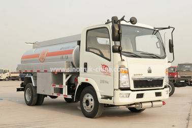 Φορτηγό πετρελαιοφόρων Howo 4×2/υψηλά φορτηγά μεταφορών καυσίμων καθήκοντος φωτός ασφάλειας 8280 ΚΛ