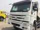 Άσπρη χρώματος ανύψωση ικανότητας LHD HYVA φορτηγών απορρίψεων Sinotruk Howo7 βαρέων καθηκόντων 40T 20M3