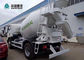 Το μίνι φορτηγό συγκεκριμένων αναμικτών Howo 4x2 4CBM με το άσπρο χρώμα είναι έτοιμο στο εργοστάσιο