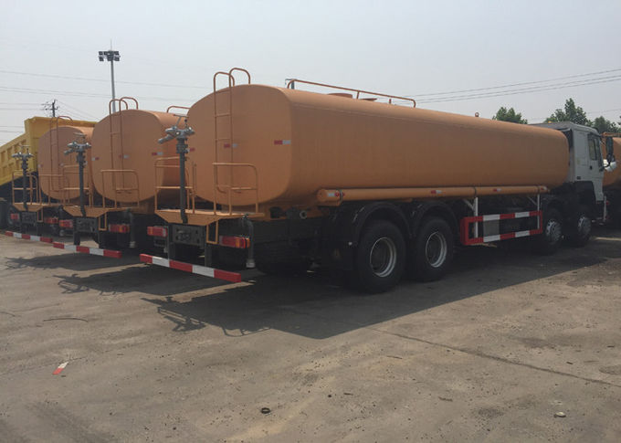 Διεθνές φορτηγό 25-35CBM 8X4 νερού για τον εξωραϊσμό μεταφοράς νερού