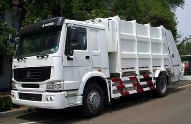 Άσπρος όγκος φορτηγών SINOTRUK HOWO 4x2 6000L συμπιεστών απορριμάτων χρώματος 12m3