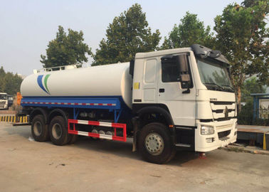 φορτηγό δεξαμενών νερού 30000L Sinotruk Howo7 με το σύστημα ψεκασμού