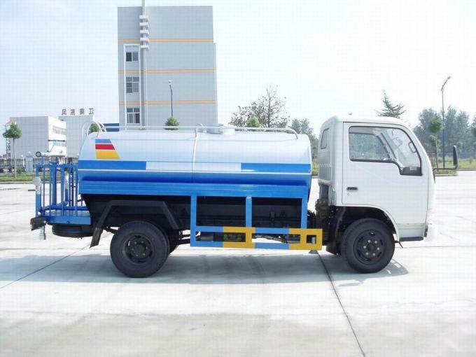 Φορτηγό νερού 5-10ton 5-10cbm Sinotruk 4X4